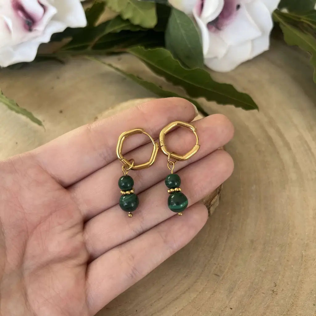 Boucles d’Oreilles Malachite: Éclat Vert et Harmonie