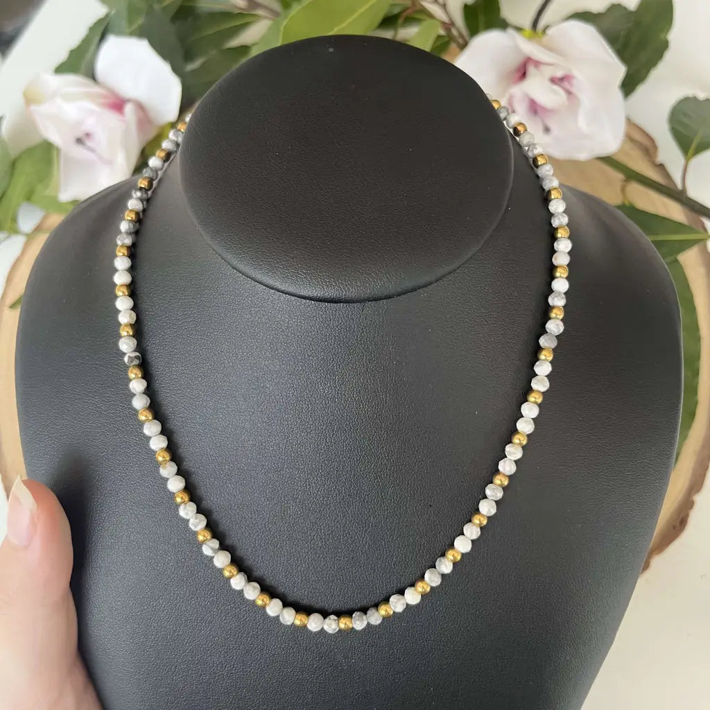 Collier Eden Howlite Blanche - Or / 40/45 cm - bijoux