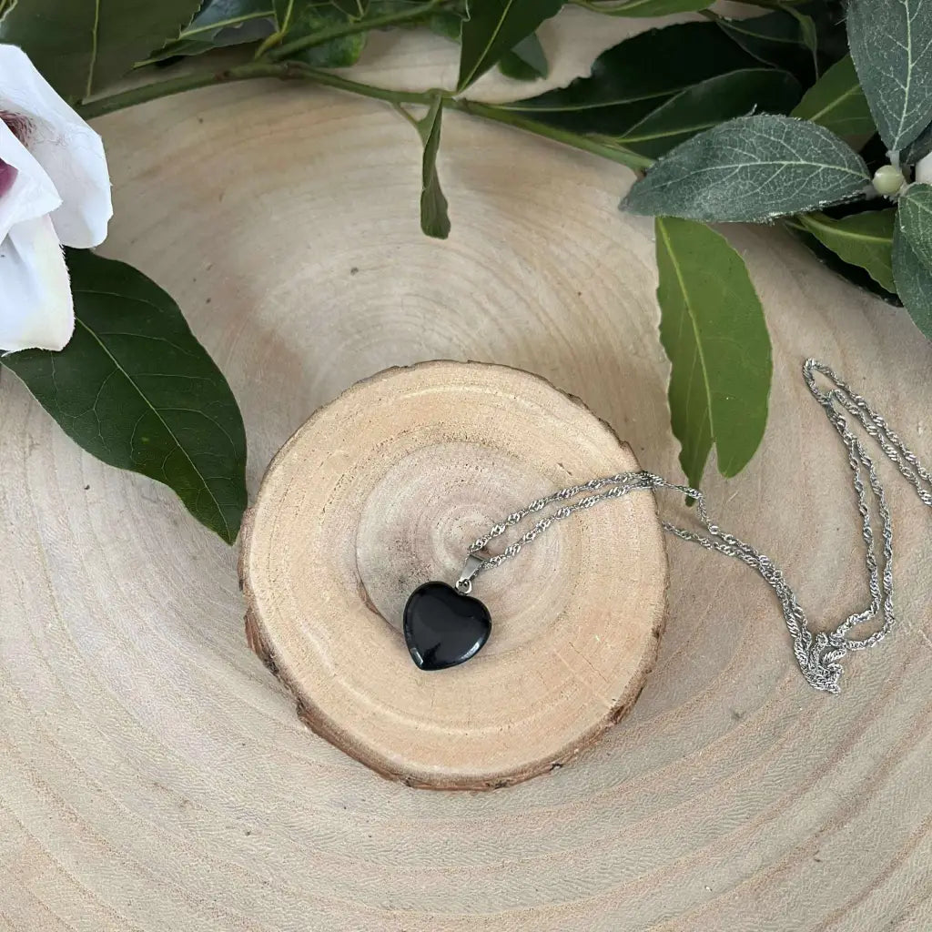 Collier petit Cœur en Obsidienne Noire Naturelle –