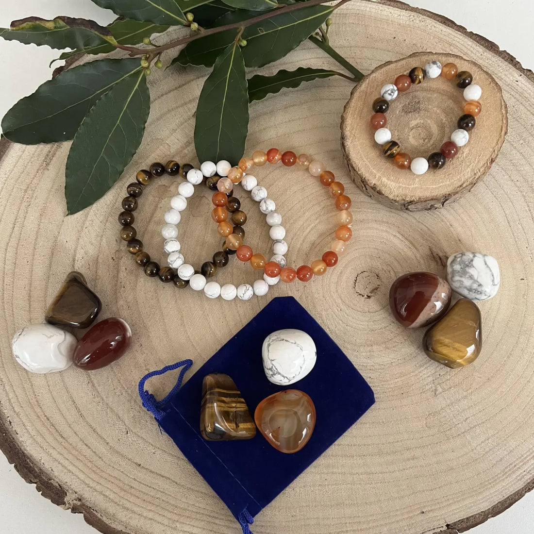 Renforcez votre Confiance avec la Magie des Pierres Naturelles: Œil de Tigre, Cornaline et Howlite