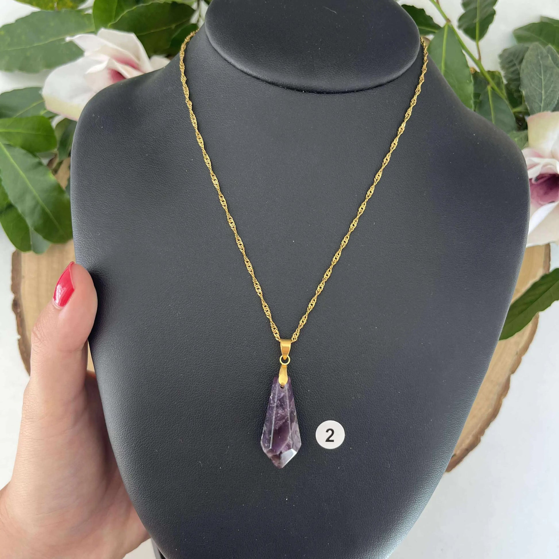 Collier Améthyste Petit Cône – Apaisement et Élégance