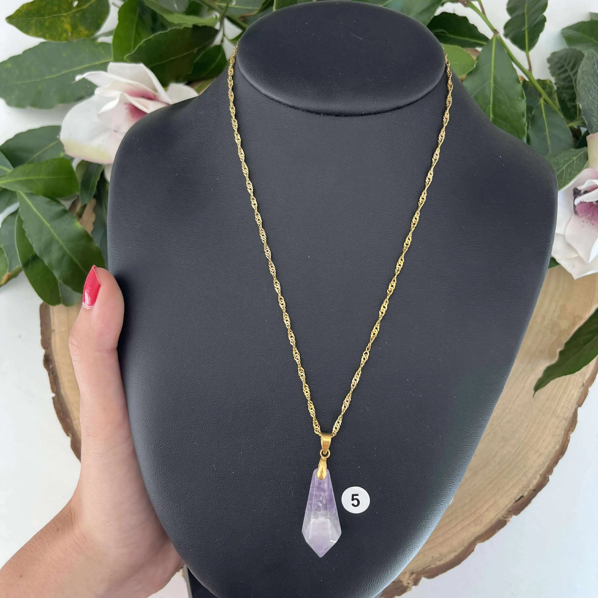 Collier Améthyste Petit Cône – Apaisement et Élégance