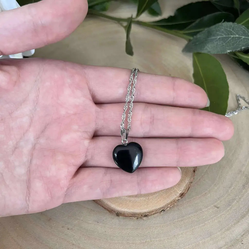 Collier petit Cœur en Obsidienne Noire Naturelle –