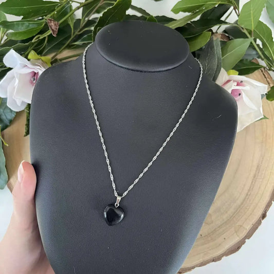 Collier petit Cœur en Obsidienne Noire Naturelle –