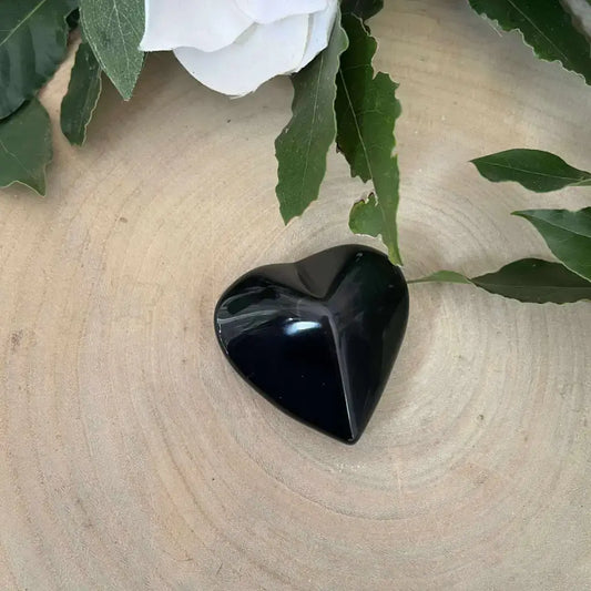 Galet en forme de cœur – Obsidienne Œil Céleste. Galet pierre naturelle Aura de Roche poli noir brillant déco et massage