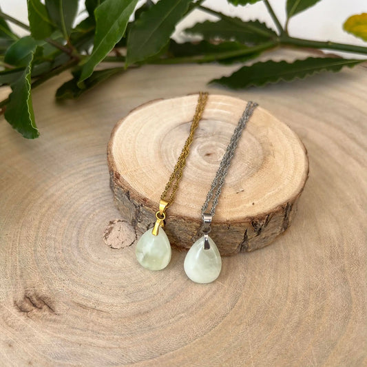Pendentif en Jade: Alliez élégance et sérénité